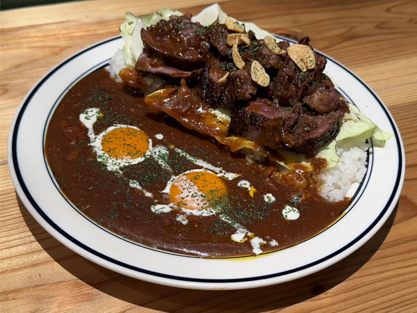 雪の下キャベツとサガリステーキの贅沢カレー